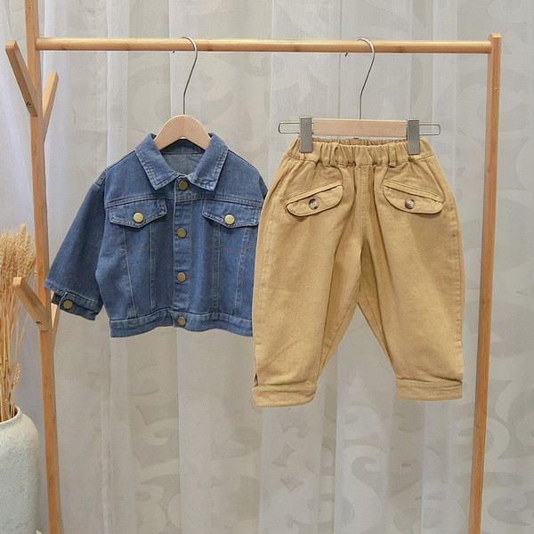 Gyermek nadrág fiúknak három színben