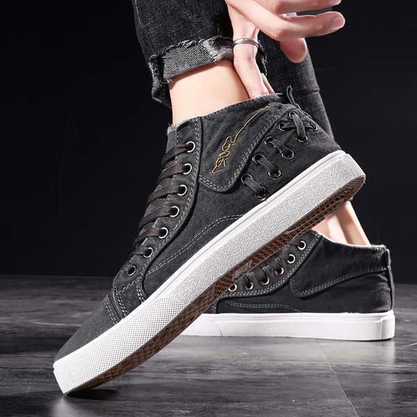 Adidasi moderni pentru barbati in trei culori cu broderie