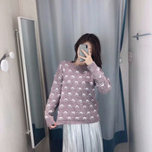 Női pulóver ovális nyakkivágással, három színben