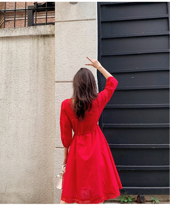 Rochie de dama moderna - model croiat in rosu si alb