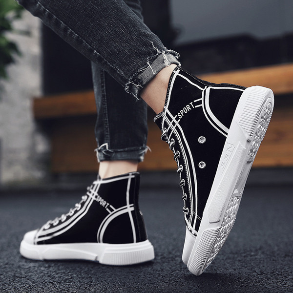 Model nou de adidași pentru bărbați în trei culori cu inscripție