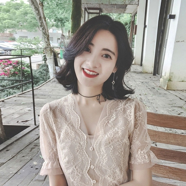 Rochie de damă modernă decupată cu decolteu în V