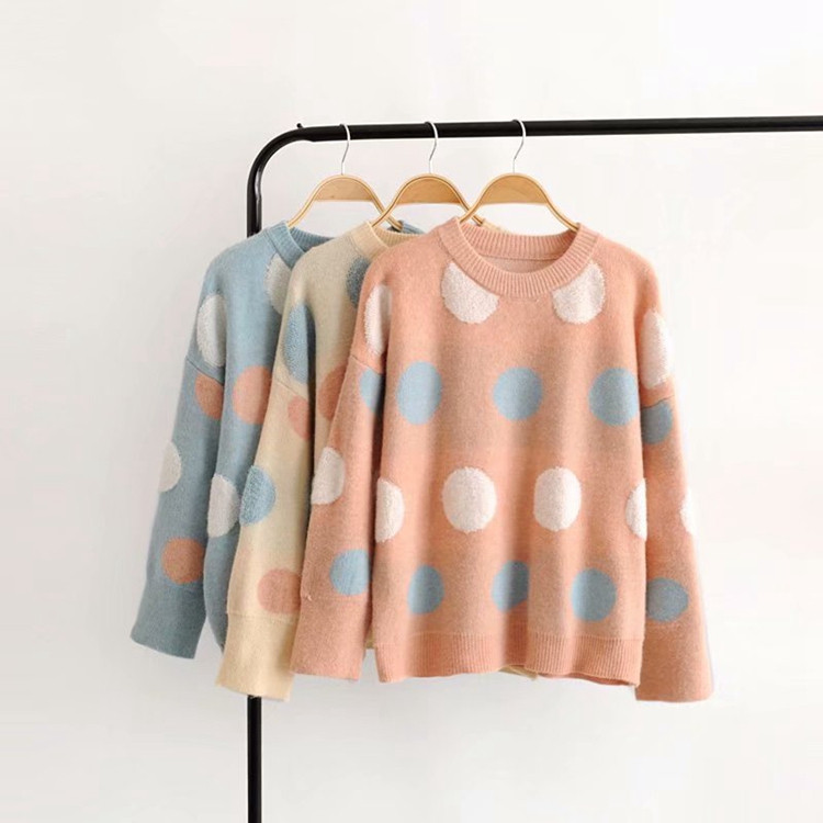 Pulover de damă cu buline - trei culori