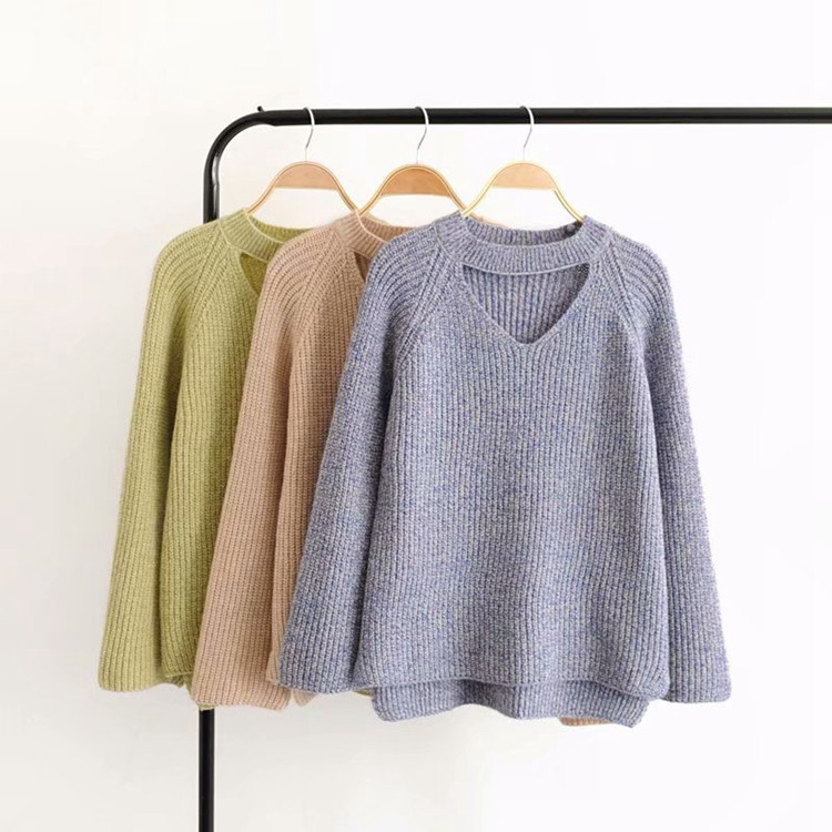 Pulover de dama cu decolteu in V in trei culori