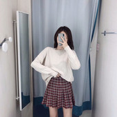 Pulover de dama cu decolteu oval in trei culori