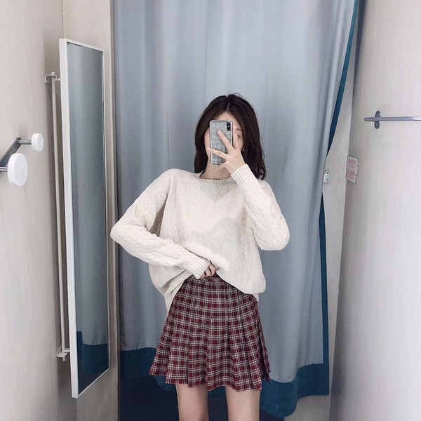 Pulover de dama cu decolteu oval in trei culori