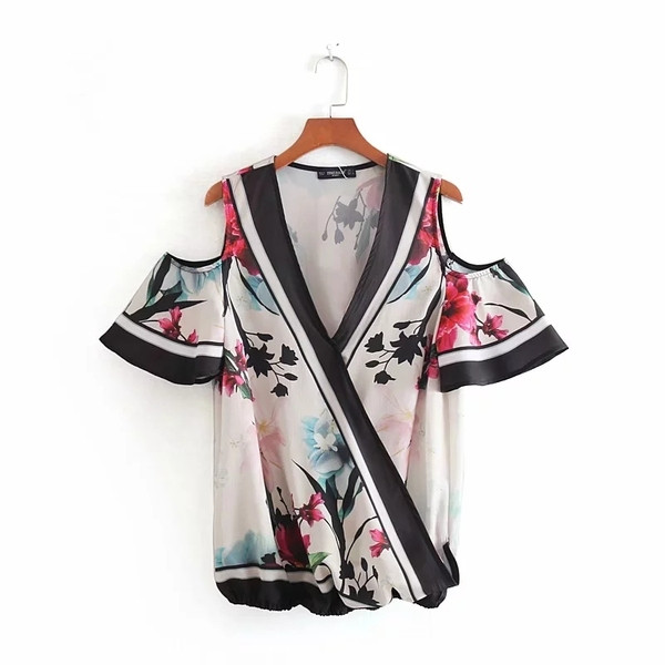 Bluză de damă cu motiv colorat și decolteu în V