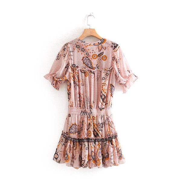 Modern női ruha - kivágott virágmintás modell