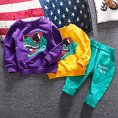 Gyerekkészlet fiú nadrághoz + blúzhoz sárga és lila színben