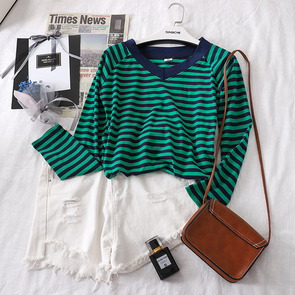 Bluză casual de damă cu mâneci lungi și decolteu în V