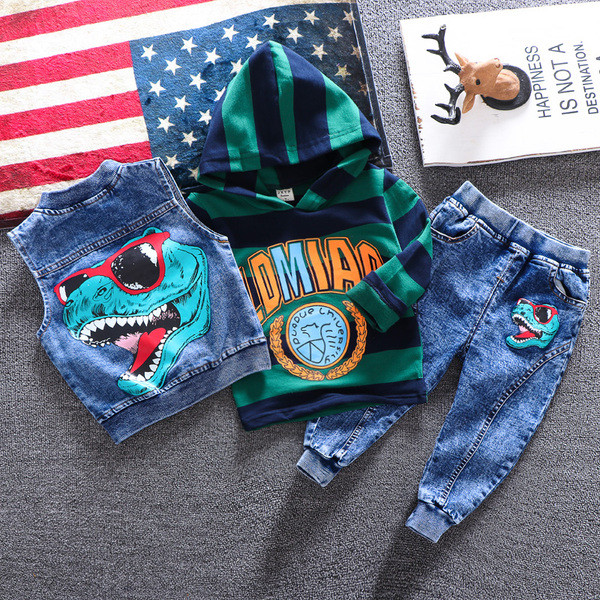 Set modern pentru copii pentru baieti in culoare albastra in trei parti