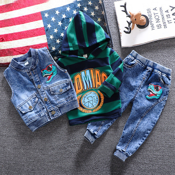 Set modern pentru copii pentru baieti in culoare albastra in trei parti