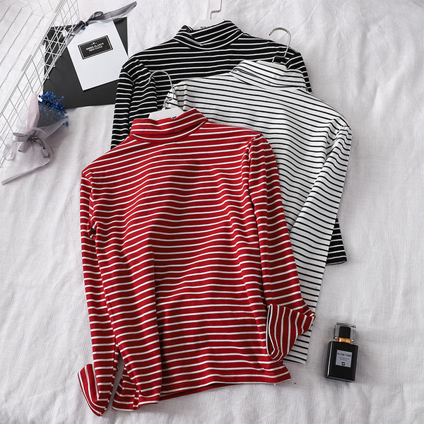 Bluza de dama model nou cu maneci lungi in trei culori