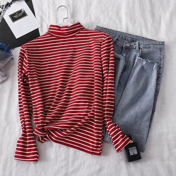 Bluza de dama model nou cu maneci lungi in trei culori