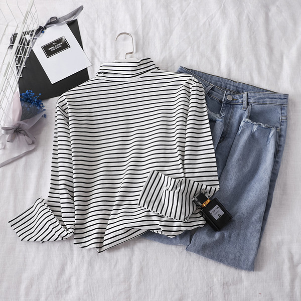 Bluza de dama model nou cu maneci lungi in trei culori