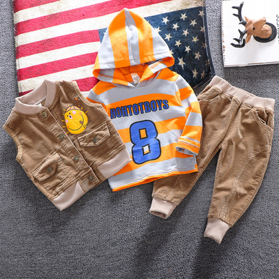 Aktuális gyerekszett fiúknak három részből, két színben