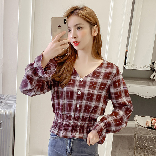 Bluza dama in carouri in doua culori cu decolteu in V