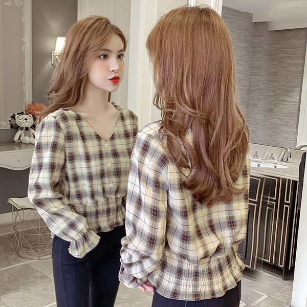 Bluza dama in carouri in doua culori cu decolteu in V