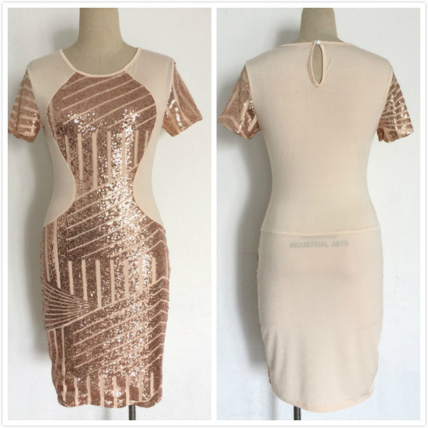 Elegáns női ruha flitterekkel és rövid ujjú rózsaszínben