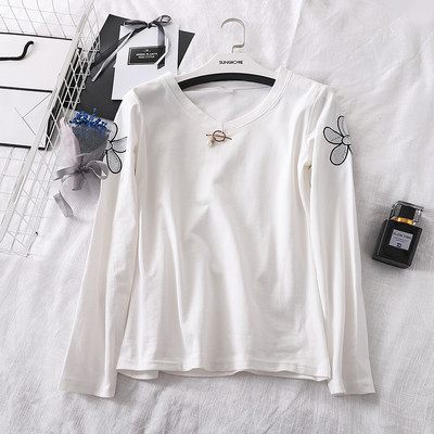 Női blúz három színben V-nyakkal