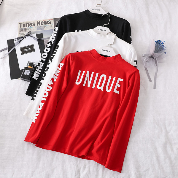 Bluză de damă actuală în trei culori cu inscripție