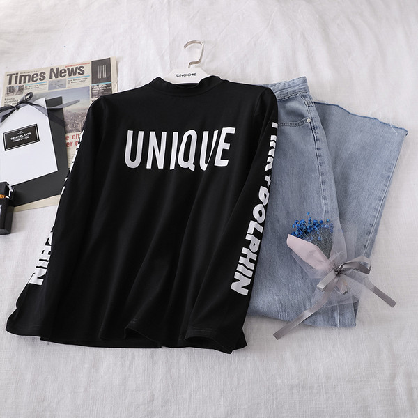 Bluză de damă actuală în trei culori cu inscripție