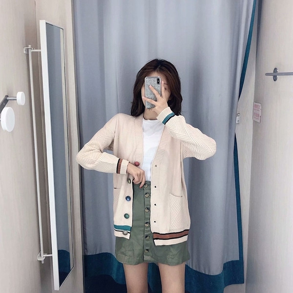 Cardigan de dama cu nasturi si buzunare in mai multe culori