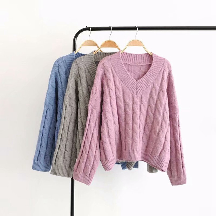 Női pulóver V-nyakkal, három színben