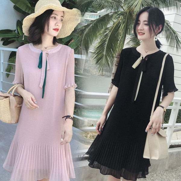 Rochie modernă de damă cu croiala roz și negru