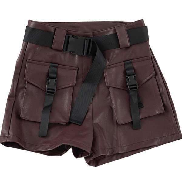 Új modell női rövidnadrág övvel