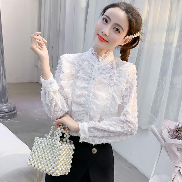 Stílusos női ing fehér és rózsaszín színben, csipkével