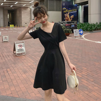 Rochie moderna de dama de culoare neagra - cu maneci scurte