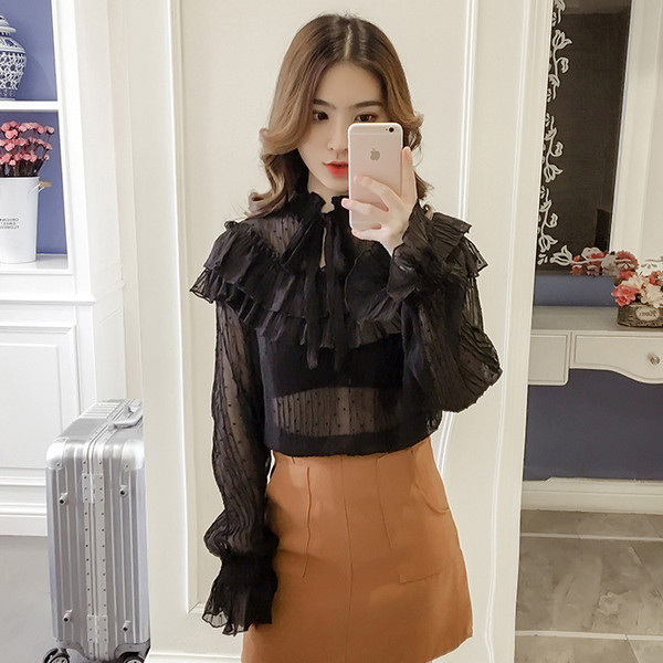 Cămașă actuală de damă în alb-negru