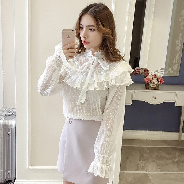 Cămașă actuală de damă în alb-negru