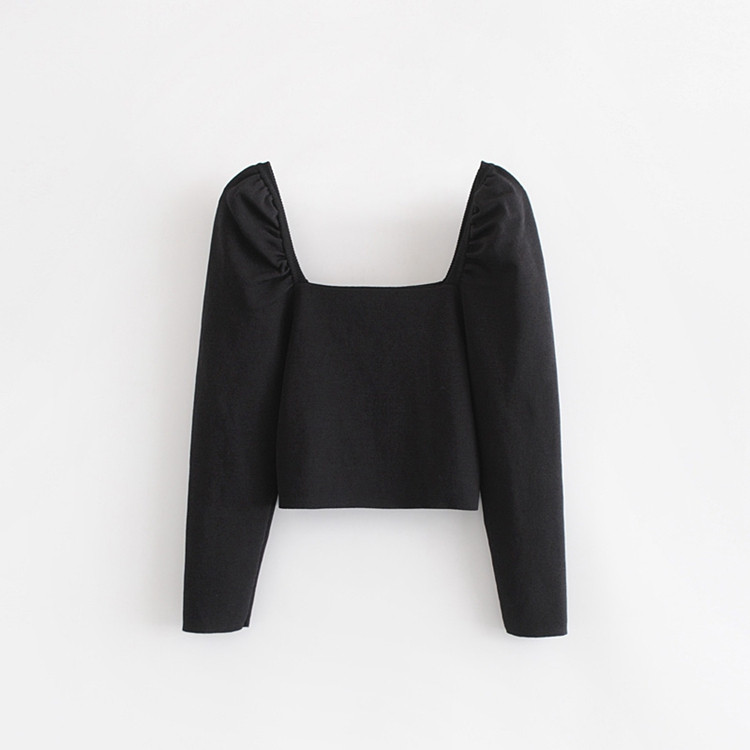 Bluză scurtă de damă cu decolteu pătrat de culoare neagră