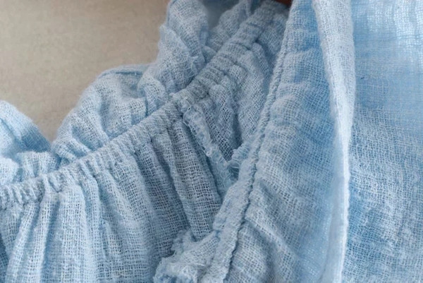 Maieu de dama - model larg in culoarea albastra