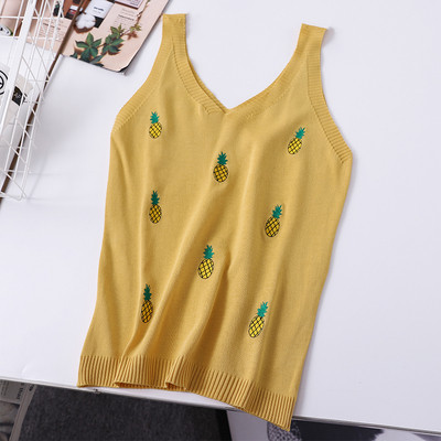 Modern női felső hímzéssel - négy színben