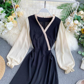 Stílusos női ruha V-nyakú és hosszú ujjú