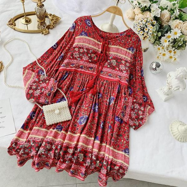 Rochie de dama actuala model lat cu cravate si model floral in rosu si roz