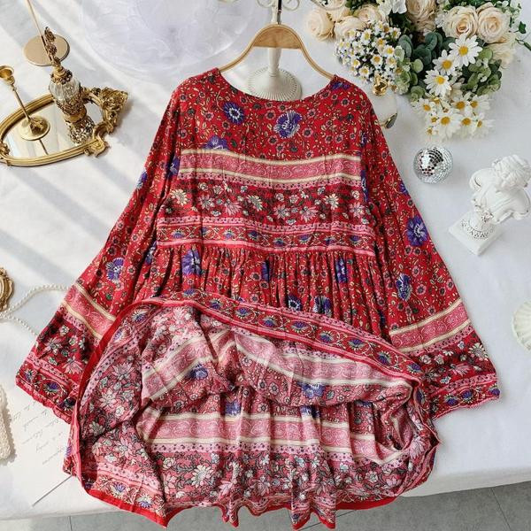 Rochie de dama actuala model lat cu cravate si model floral in rosu si roz