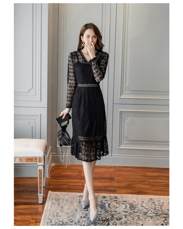 Elegáns női csipkeruha fehér és fekete színben