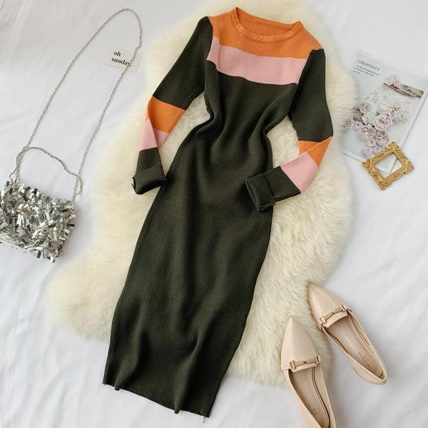 Kötött női ruha Karcsú, hosszú ujjú modell több színben