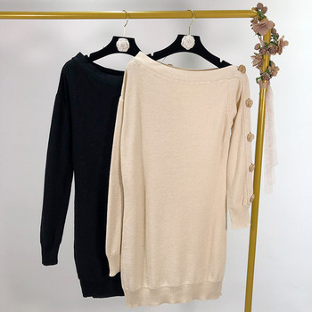 Vékony kötésből készült, gombos női ruha