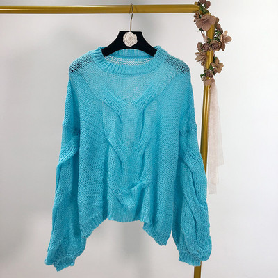 Női pulóver ovális nyakkivágással, négy színben