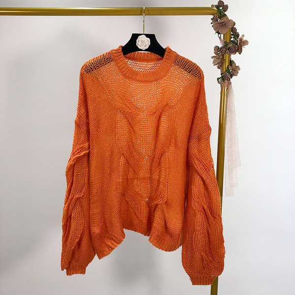 Női pulóver ovális nyakkivágással, négy színben