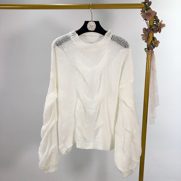 Női pulóver ovális nyakkivágással, négy színben