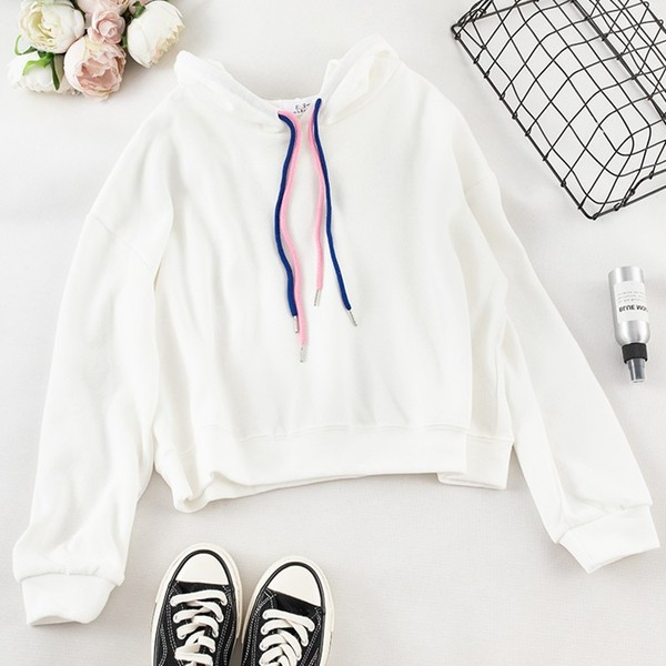 Modern női pulóver kapucnival több színben