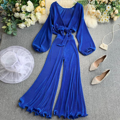 Set actual pentru femei din două părți - o bluză scurtă și pantaloni largi în diferite culori