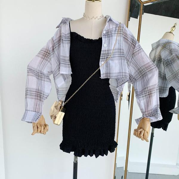 Modern női szett, rugalmas ruhával és kockás inggel több színben