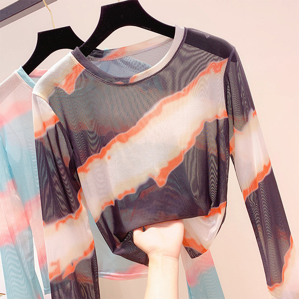 Bluză de damă modernă în două culori cu decolteu O